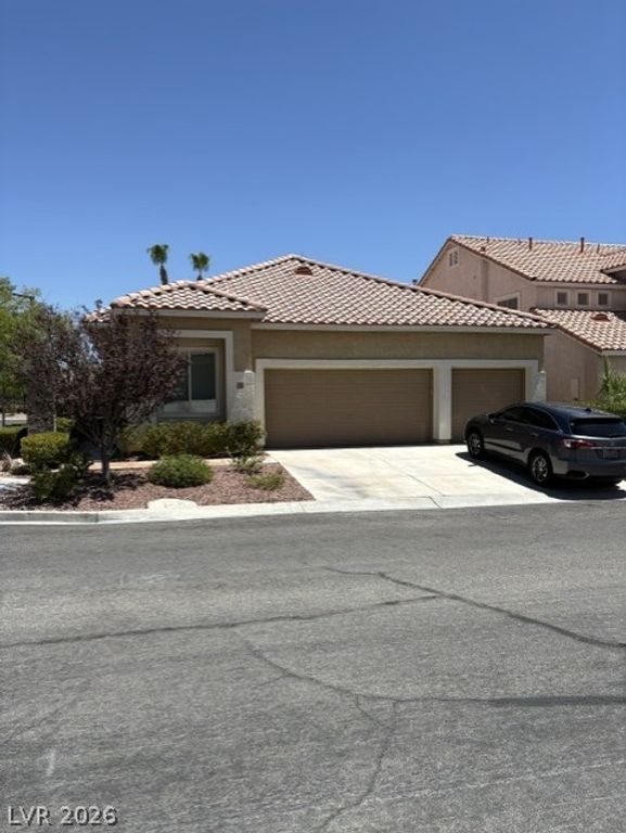 808 Cambridge Cross, Las Vegas, NV 89144