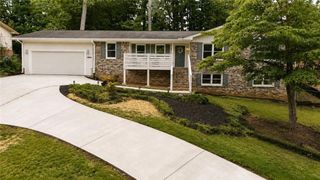 4304 Lindsey Way NE, Roswell, GA 30075