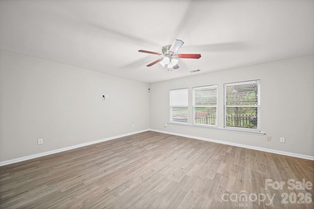 9220 Seamill Road, Charlotte, NC 28278