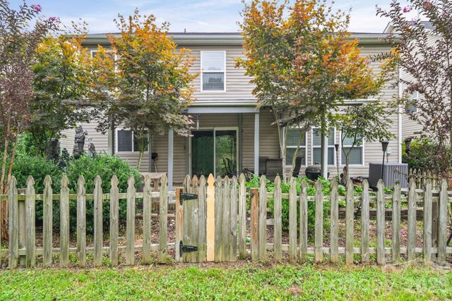 9220 Seamill Road, Charlotte, NC 28278