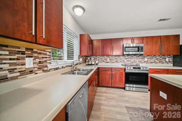 9220 Seamill Road, Charlotte, NC 28278