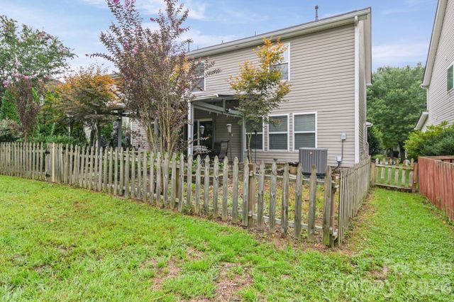 9220 Seamill Road, Charlotte, NC 28278