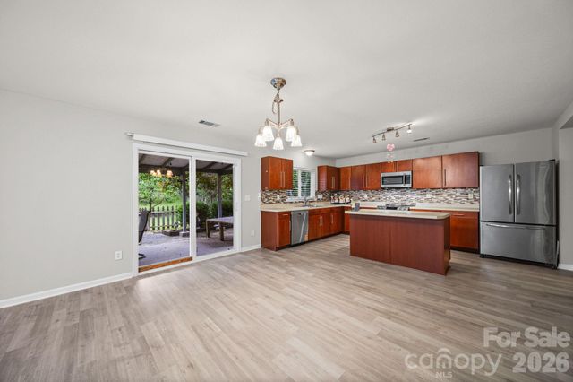 9220 Seamill Road, Charlotte, NC 28278