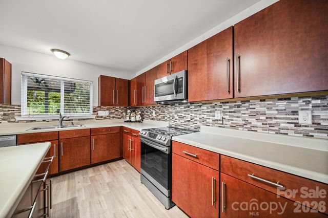 9220 Seamill Road, Charlotte, NC 28278
