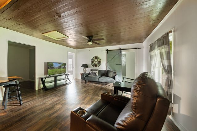 3211 Fm 779, Mineola, TX 75773