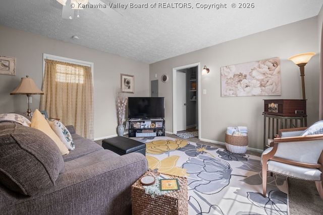601 Spring Street, St Albans, WV 25177