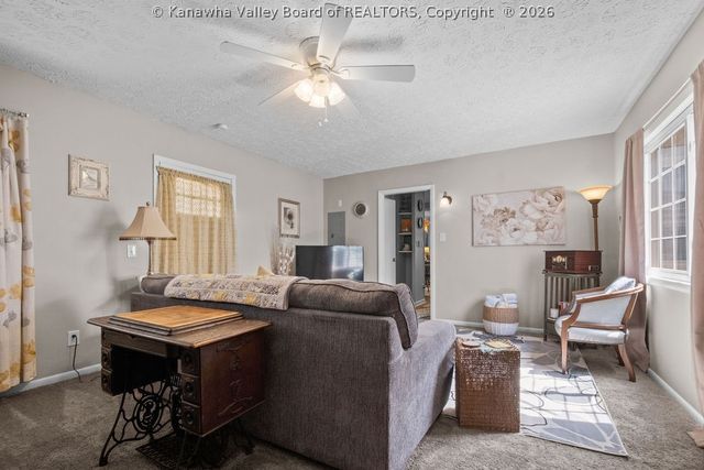 601 Spring Street, St Albans, WV 25177