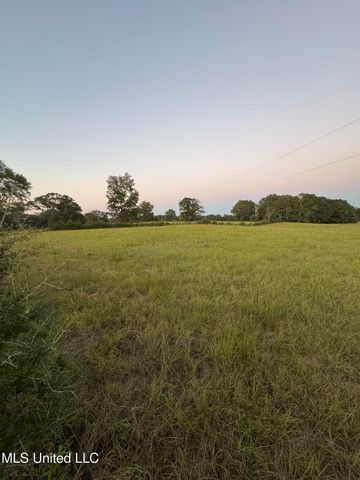 322 Highway 42, Sumrall, MS 39482