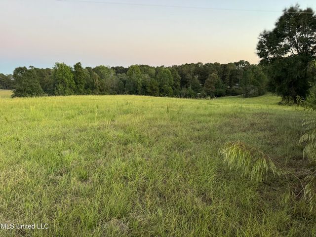 322 Highway 42, Sumrall, MS 39482