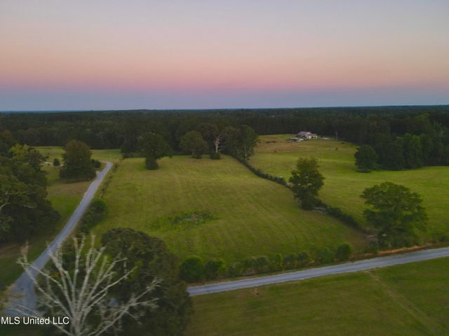 322 Highway 42, Sumrall, MS 39482