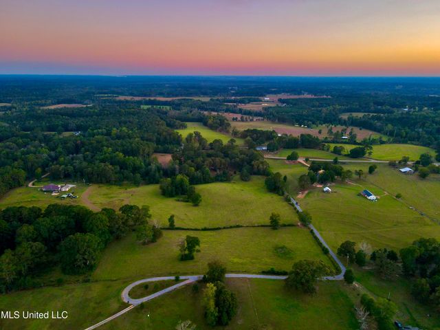 322 Highway 42, Sumrall, MS 39482