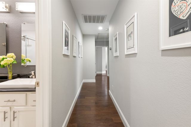 708 Summit Run, Lewisville, TX 75077