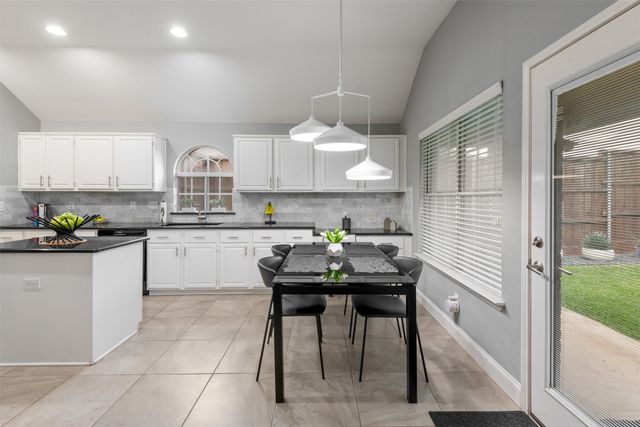 708 Summit Run, Lewisville, TX 75077