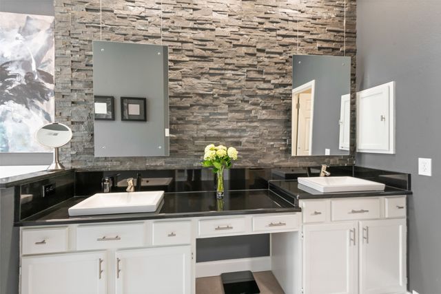 708 Summit Run, Lewisville, TX 75077