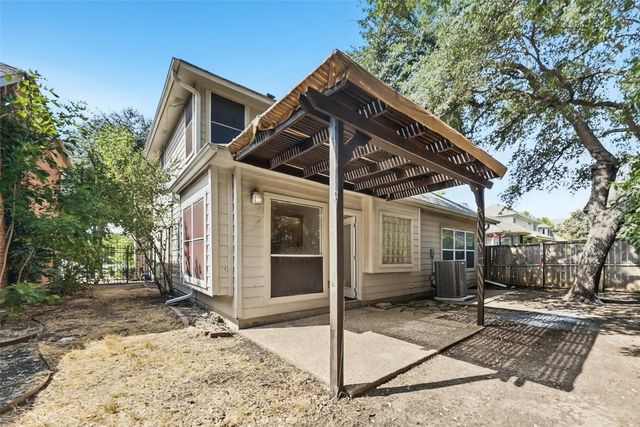 9016 Cumberland Drive, Irving, TX 75063