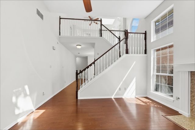 9016 Cumberland Drive, Irving, TX 75063