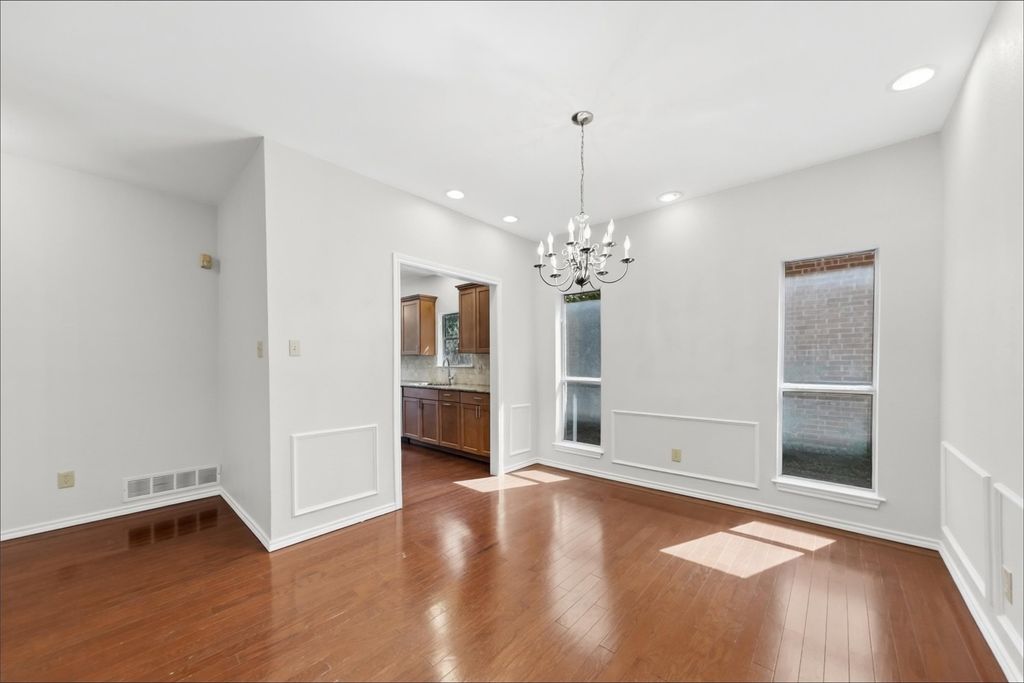 9016 Cumberland Drive, Irving, TX 75063 — photo 5