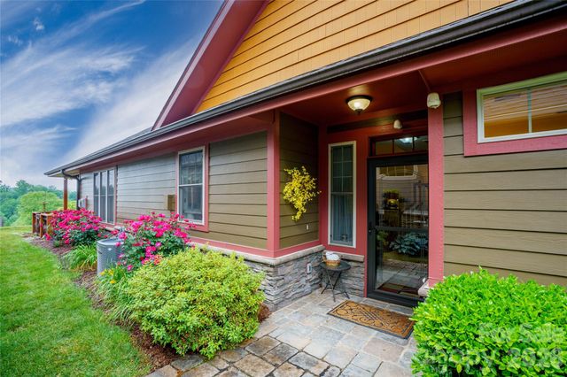 3 Holland Mountain View, Asheville, NC 28804