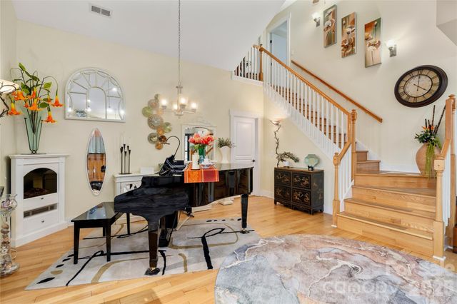 3 Holland Mountain View, Asheville, NC 28804