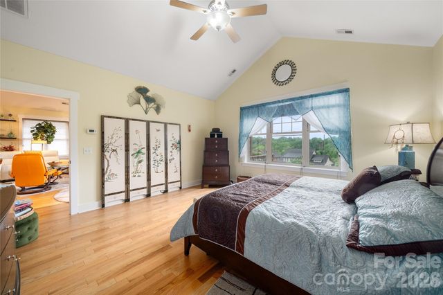 3 Holland Mountain View, Asheville, NC 28804