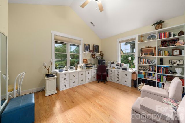 3 Holland Mountain View, Asheville, NC 28804