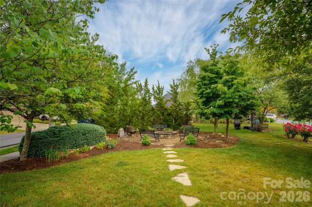 3 Holland Mountain View, Asheville, NC 28804