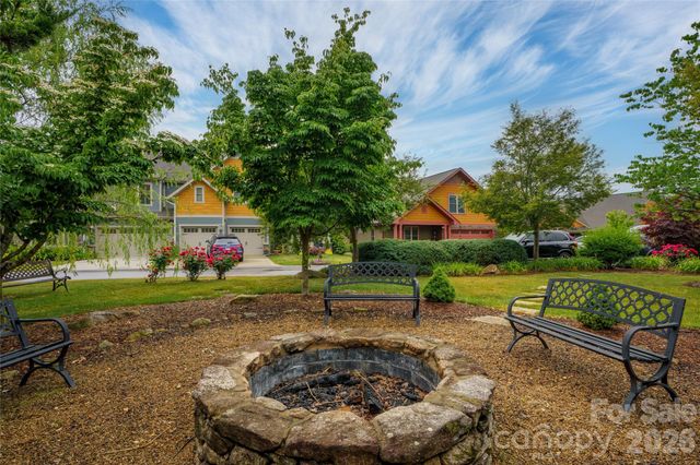 3 Holland Mountain View, Asheville, NC 28804