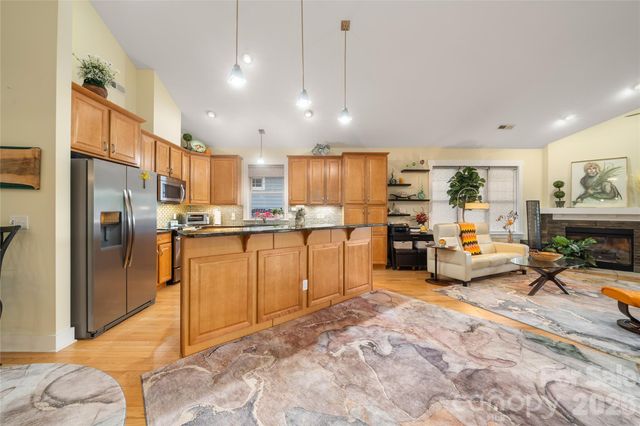 3 Holland Mountain View, Asheville, NC 28804