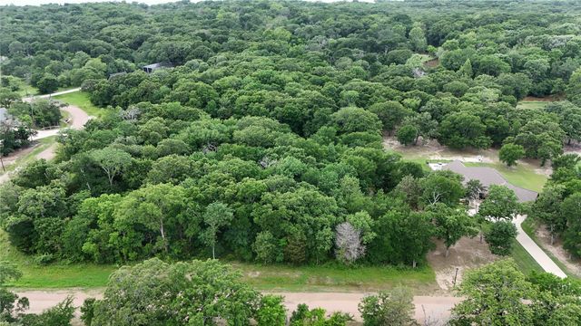 134 Oakmont Drive, Mabank, TX 75147