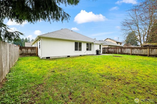 5933 55th Way SE, Lacey, WA 98513