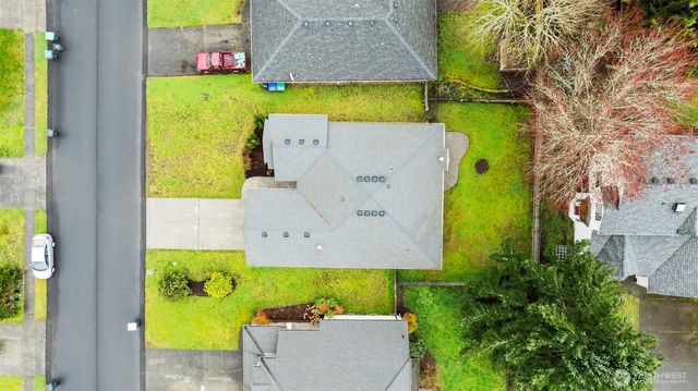 5933 55th Way SE, Lacey, WA 98513