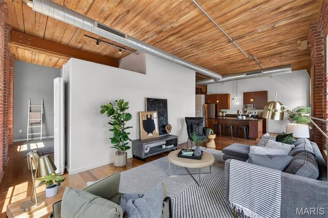 721 N 17th Street 405, St Louis, MO 63103