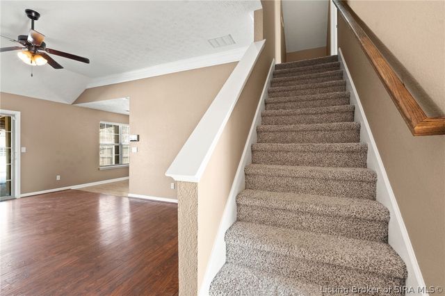 12105 Meriwether Drive, Sellersburg, IN 47172