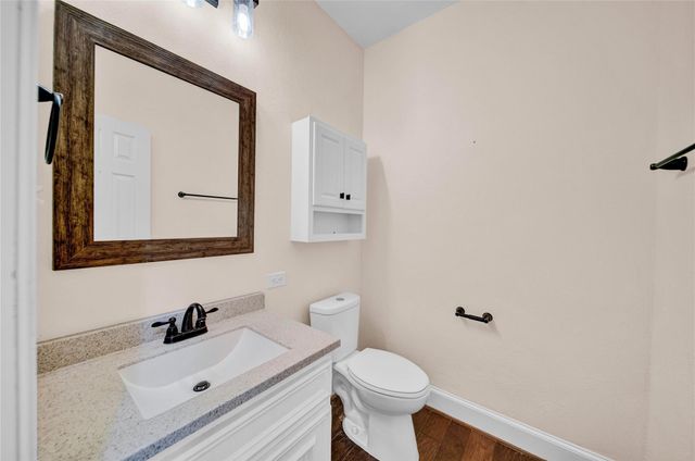 101 Piping Rock Drive, Conroe, TX 77356