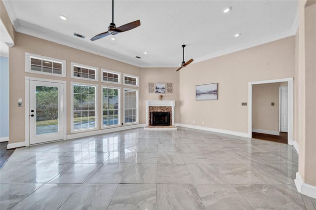 101 Piping Rock Drive, Conroe, TX 77356