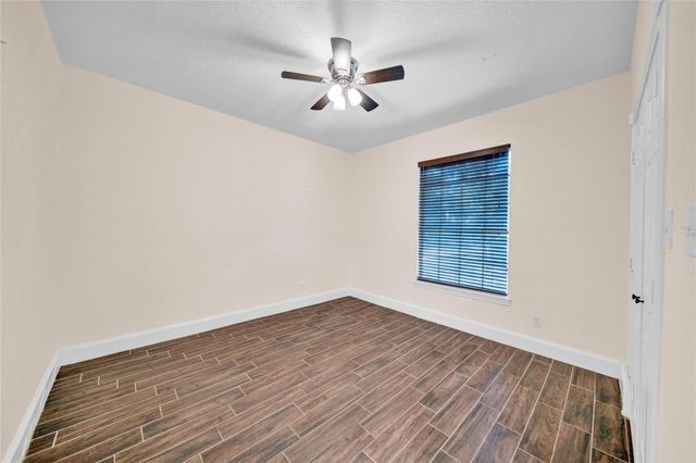 101 Piping Rock Drive, Conroe, TX 77356