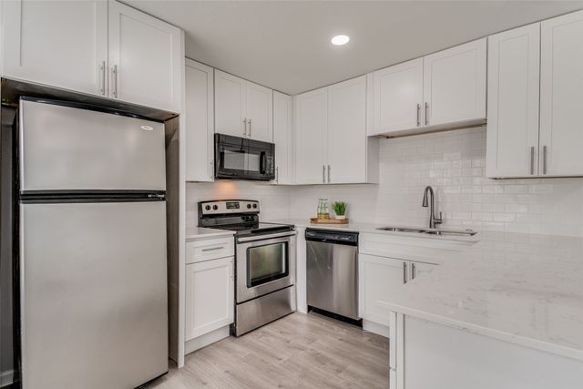 5444 Gaston Avenue 102, Dallas, TX 75214