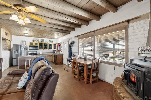 416 NM-116, Bosque, NM 87006