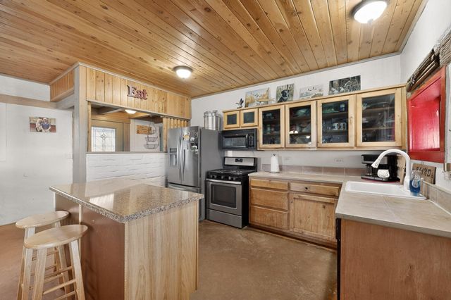 416 NM-116, Bosque, NM 87006