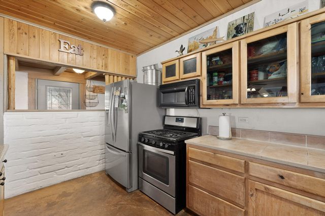 416 NM-116, Bosque, NM 87006