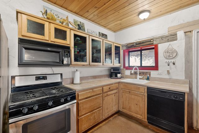 416 NM-116, Bosque, NM 87006