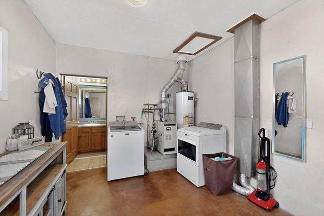 416 NM-116, Bosque, NM 87006