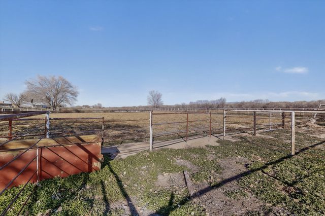 416 NM-116, Bosque, NM 87006