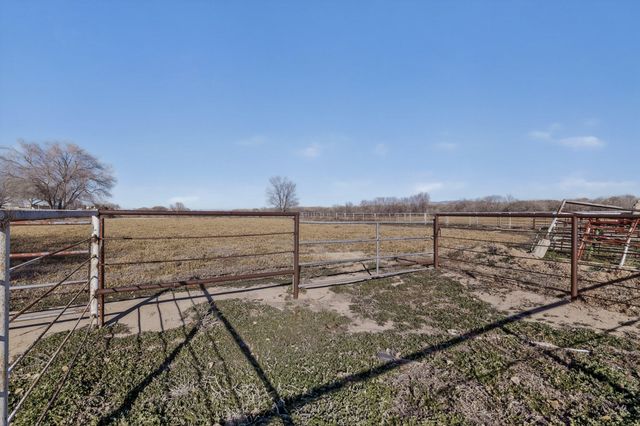 416 NM-116, Bosque, NM 87006