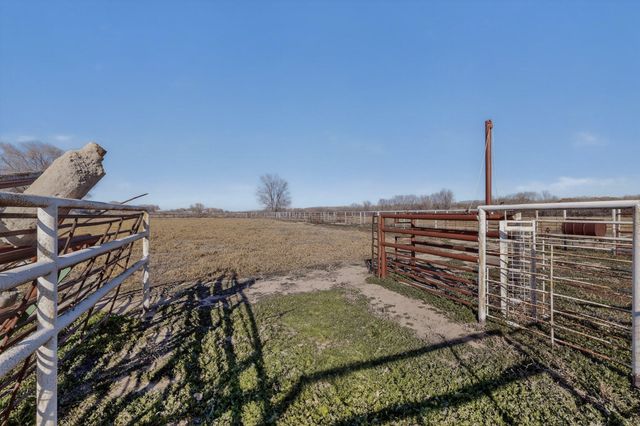 416 NM-116, Bosque, NM 87006