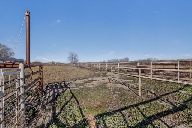 416 NM-116, Bosque, NM 87006