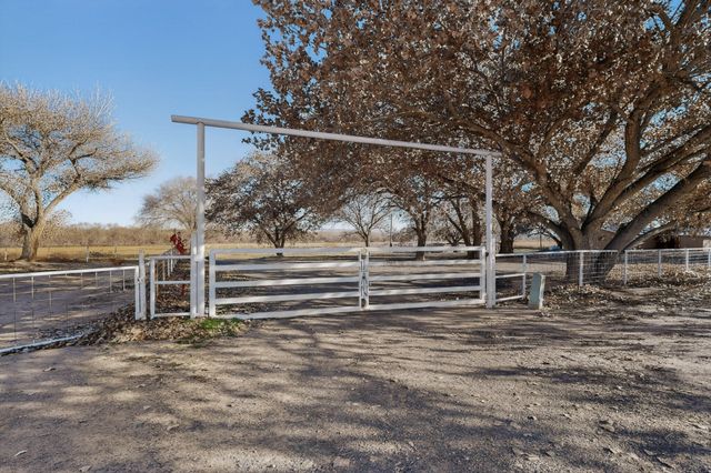 416 NM-116, Bosque, NM 87006