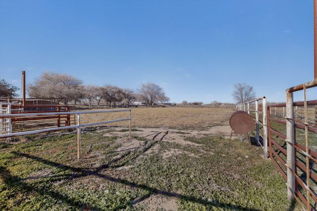 416 NM-116, Bosque, NM 87006