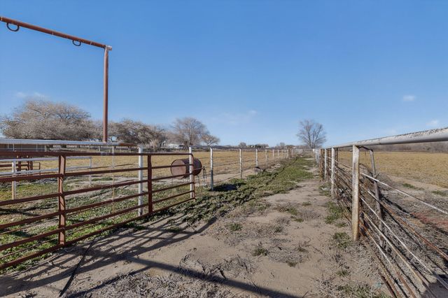 416 NM-116, Bosque, NM 87006