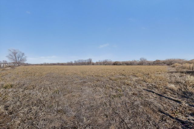 416 NM-116, Bosque, NM 87006